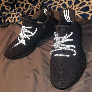 (Yeezy non reflective size 10) (no box)